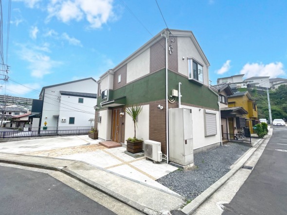 周辺は閑静な住宅街につき落ち着いた環境です。