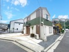 周辺は閑静な住宅街につき落ち着いた環境です。