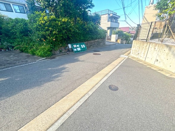 西側道路