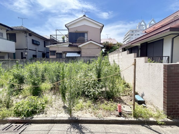 周辺は閑静な住宅街につき落ち着いた環境です。