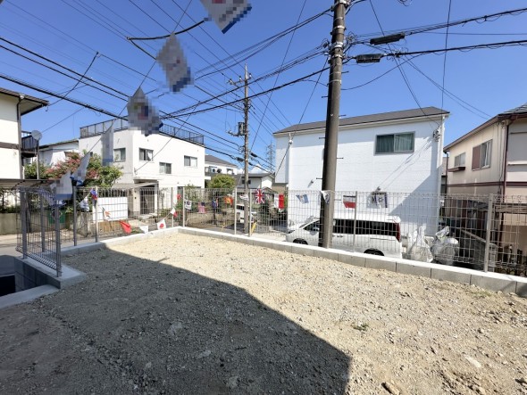 周辺は閑静な住宅街につき落ち着いた環境です。