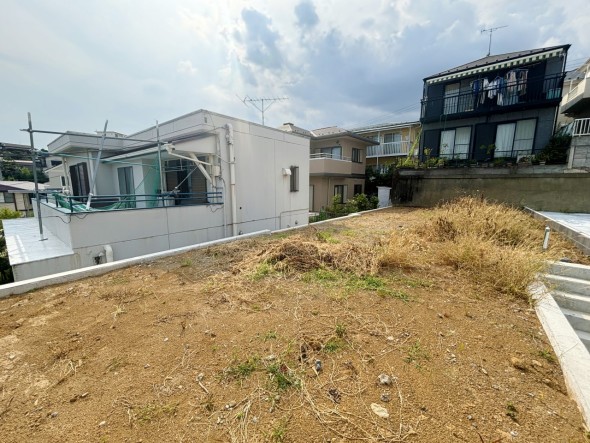 閑静な住宅街で落ち着いた住環境。