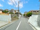 整備された前面道路です。