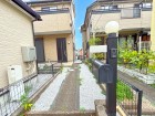 居住者の帰り、訪れる方を優しく迎え、やすらぎに満ちた生活空間を予感させる。健やかな暮らしを楽しめそう。