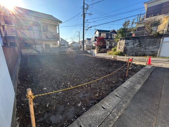 周辺は閑静な住宅街につき落ち着いた環境です。