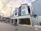 周辺は閑静な住宅街につき落ち着いた環境です。