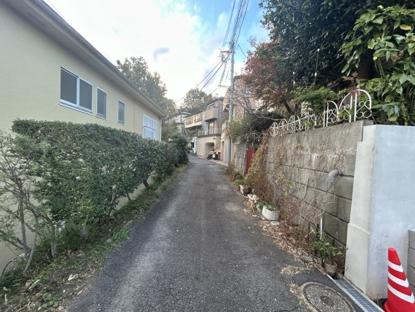 前面道路含む現地写真