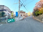 整備された前面道路です。