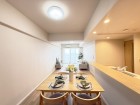 家族と過ごす時間を大切にしたい方にぴったりの明るくゆとりある住空間です。
