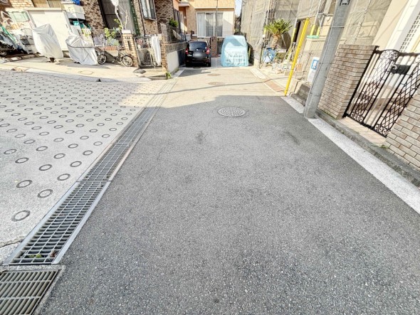 前面道路含む現地写真