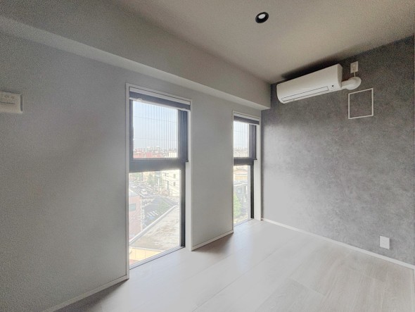 フローリングの部屋は清潔感があり、日々のお掃除も楽で助かりますね！