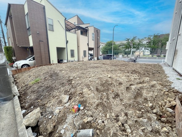 周辺は閑静な住宅街につき落ち着いた環境です。