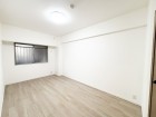 洋室7.8帖。一日の疲れをいやしてくれる主寝室。時を忘れて過ごす場所として過ごせるお部屋です。
