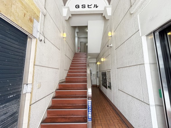 マンション入口