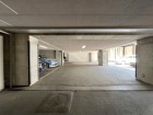 敷地内駐車場もございます。空き状況等はお気軽にお問い合わせください。