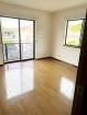 洋室8帖。明るくあたたかな居室では、朝の目覚めも気持ちよく起きられます。