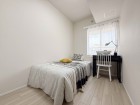 一日の疲れをいやしてくれる主寝室。時を忘れて過ごす場所として過ごせるお部屋です。