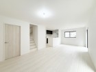 LDK20帖。家族と過ごす時間を大切にしたい方にぴったりの明るくゆとりある住空間です。