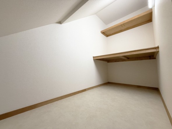 小屋裏収納