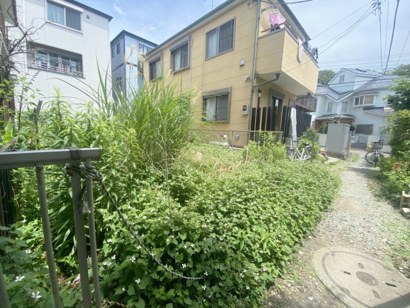 建築条件なしの売地です。お好きなハウスメーカーで建築していただけます。