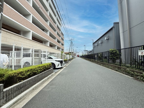 前面道路含む現地写真