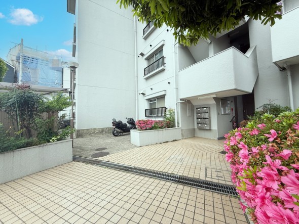 マンション敷地内写真