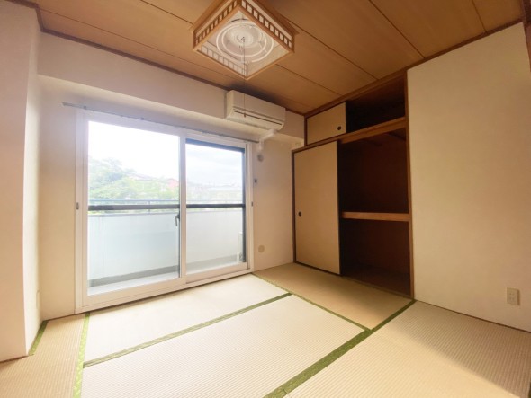 客間やお子様の遊び場として多用途にお使い頂けます。  