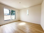洋室7.5帖。明るくあたたかな居室では、朝の目覚めも気持ちよく起きられます。