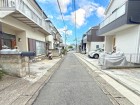 周辺は閑静な住宅街につき落ち着いた環境です。