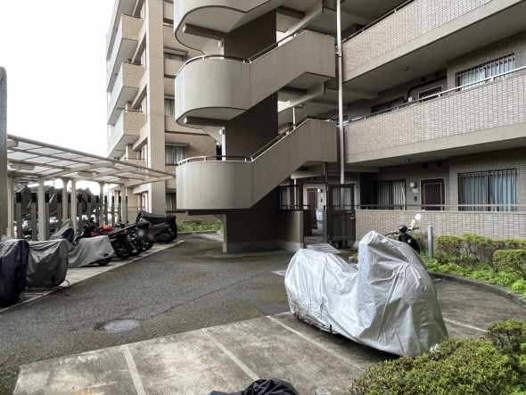 バイク置場