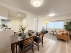 家族と過ごす時間を大切にしたい方にぴったりの明るくゆとりある住空間です。