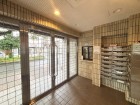 広いロビーで待ち合わせにも最適
