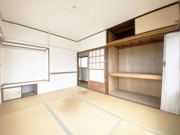 客間やお子様の遊び場として多用途にお使い頂けます。  