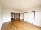 家族と過ごす時間を大切にしたい方にぴったりの明るくゆとりある住空間です。