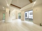 一日の中で多くの時間を過ごすことになる住まいだからこそ、いつも穏やかな空間が必要です。色味などの配慮が、住まう方の健康を守ります