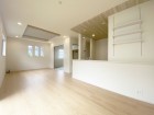 家族と過ごす時間を大切にしたい方にぴったりの明るくゆとりある住空間です。