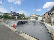 建築条件なしの売地です。お好きなハウスメーカーで建築していただけます。