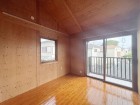 明るくあたたかな居室では、朝の目覚めも気持ちよく起きられます。