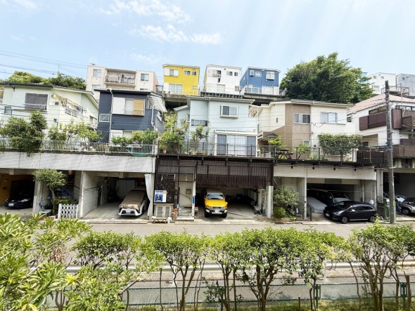 圧迫感がなく、開放的な眺望です。