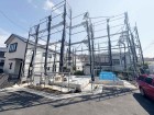 爽やかな青空の下に贅沢なほどに降り注ぐ陽光、豊かな居住性と、クオリティが見事に調和した住空間は、住まうことの喜びを感じさせてくれ