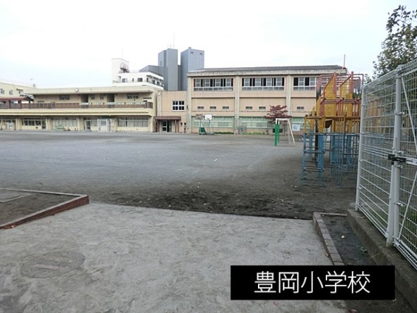 小学校 350m 豊岡小学校