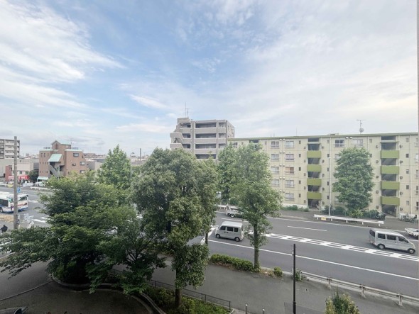 圧迫感がなく、開放的な眺望です！