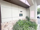 お客様をお迎えする玄関は落ち着いた雰囲気。帰り着くたびに洗練されたテイストの空間に迎えられ誇りと喜びを感じる玄関まわりです。