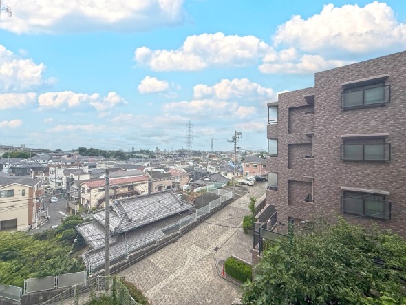 圧迫感がなく、開放的な眺望です！