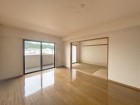 キッチンからはリビングを見渡せます。リフォーム前