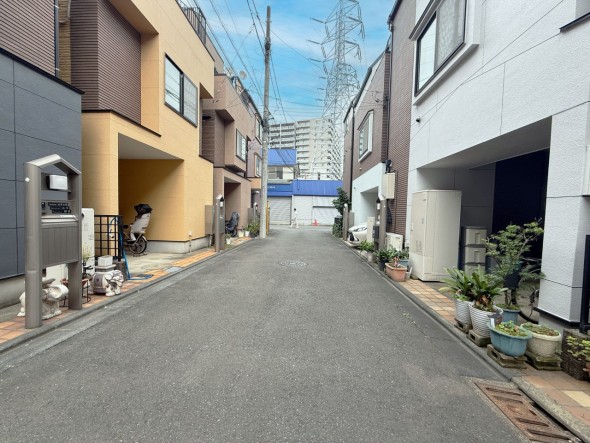 前面道路含む現地写真