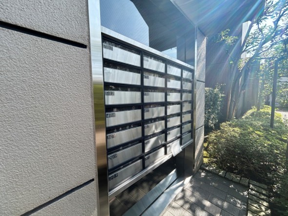 住戸専用の郵便受け。