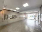 お客様をお迎えする玄関は落ち着いた雰囲気。帰り着くたびに洗練されたテイストの空間に迎えられ誇りと喜びを感じる玄関まわりです。