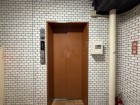 エレベーター付きのマンションです。