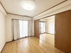 一日の疲れをいやしてくれる。時を忘れて過ごす場所として過ごせるお部屋です。